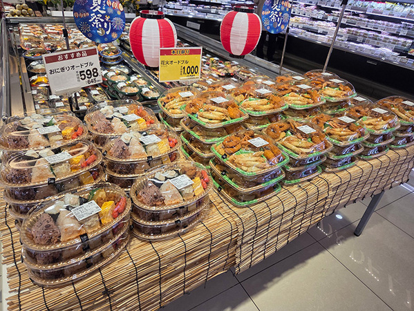 強風で花火大会が中止に…　スーパーの光景に「救ってあげたい」「買いに行きます！」