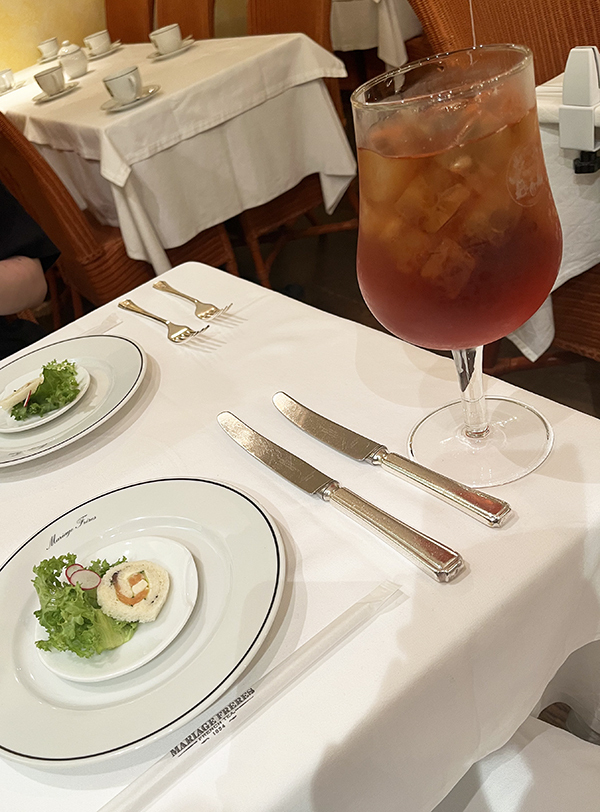 オシャレな店でアイスティーを注文　運ばれてきたものが？「目を疑った」「これは笑う」