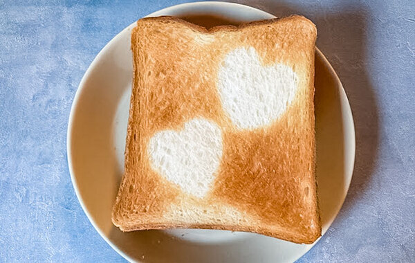 子供が「また作って！」　食パンにアルミホイルをのせると…？