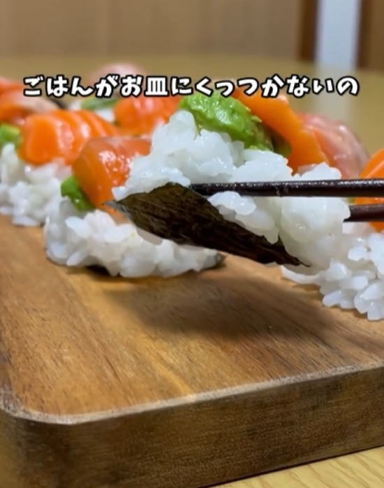 卵パックが料理に大活躍　仕上がりに「きれいすぎ」「これはすごい」