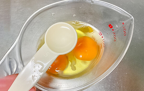 玉子焼きに小さじ２杯入れたのは？　「家族がハマった」「冷めてもしっとり」