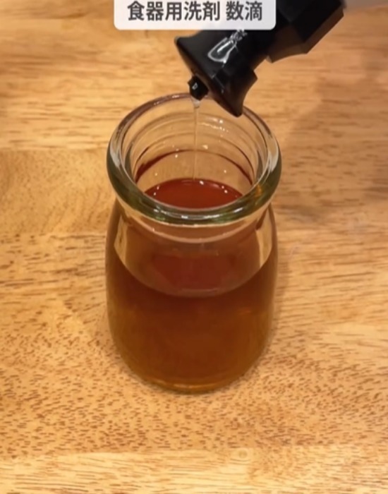 キッチンに置いておくだけで？　めんつゆホイホイに「捕獲力がエグい」「すぐ試す」