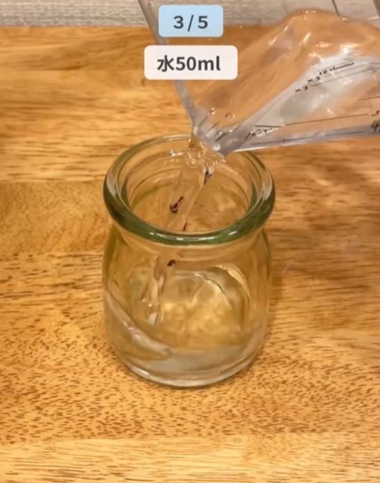 キッチンに置いておくだけで？　めんつゆホイホイに「捕獲力がエグい」「すぐ試す」