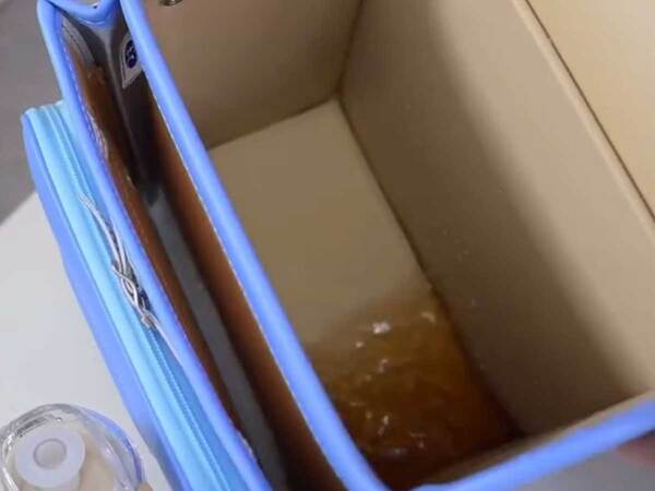 濡れたランドセルにドライヤーはアリ？　職人が教える真相に「知れてよかった！」