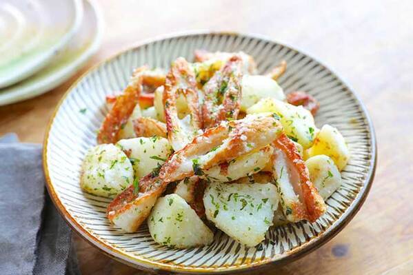 ジャガイモとちくわをポリ袋に入れて…　食べ方に「相性抜群」「最高でしょ」