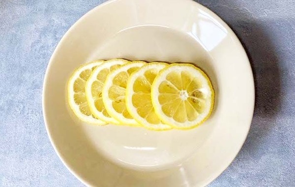 レモンとコーヒーで…？　留学中に出会った『簡単おやつ』に「やっぱりクセになる！」