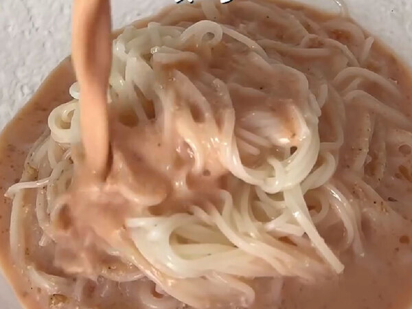 そうめんにかけたのは…？「これは最高」「１００点満点！」