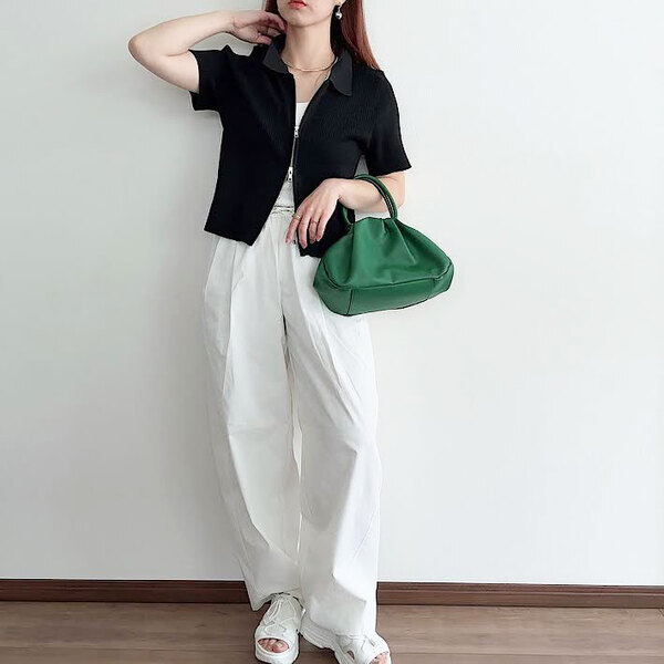 「体型カバーがすごい」「色違いで欲しい」　絶賛の声が集まった、GUの『ゆったりパンツ』がこちら