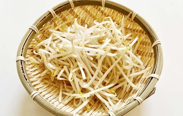 パスタの代わりに使ったのは…？　５分でできるペペロンチーノが絶品だった