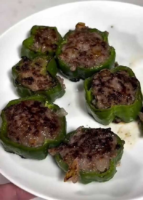 ピーマンを斜めに切るだけ？　人気おかずの裏ワザに「固定観念が覆された」