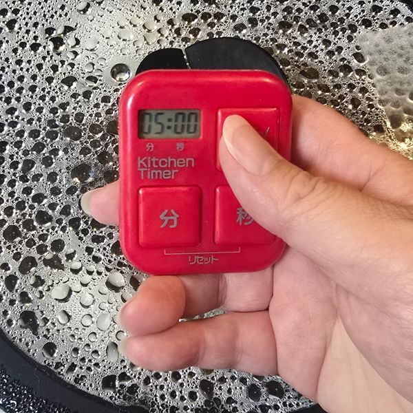 １cmの水でゆで卵を作ると？　殻むきの手応えに「感動した」「一生これでいく」