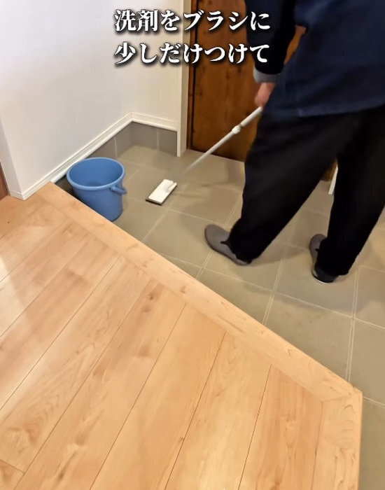玄関を掃除するなら絶対買うべし！　２つの１００均アイテムに「優秀」