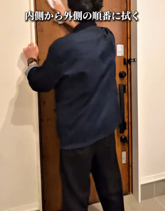 玄関を掃除するなら絶対買うべし！　２つの１００均アイテムに「優秀」