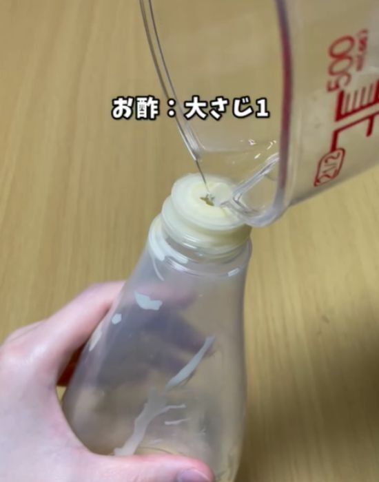 マヨネーズが出ない時、ハサミで切る？それとも…　目からウロコの方法に「早速真似する！」