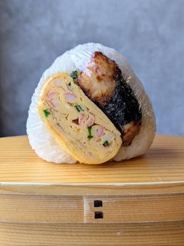 「反抗期でも抗えません！」　母が末っ子に作った『おにぎり』が、まさかのビジュアルで…？