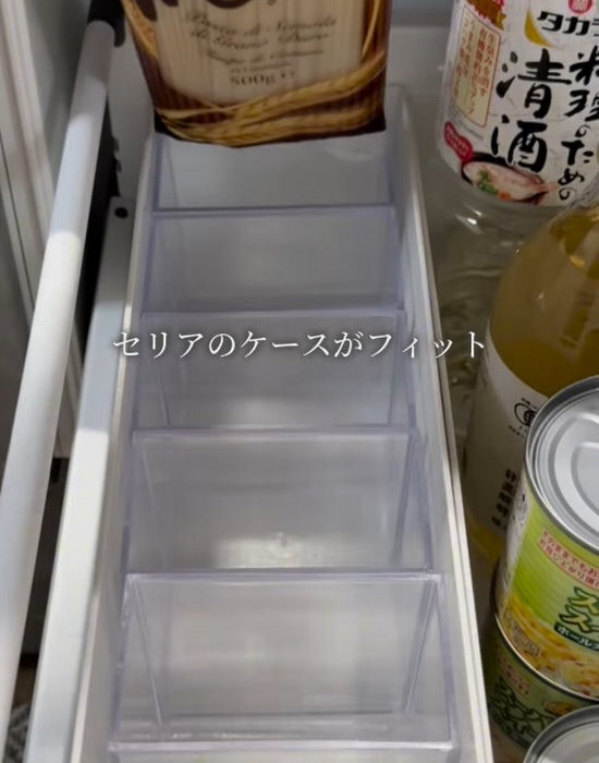 キッチン下がスッキリ片付く？　セリアと無印の組み合わせに「ピッタリすぎる」「感動した」