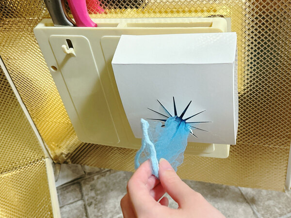 キッチンの水切りネット、どうやって保管してる？　ダイソーで見つけたのは…
