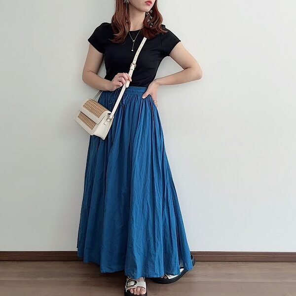 「色違いで３枚買った」「もうこれしか着れない」　ユニクロの『１５００円Tシャツ』が話題に