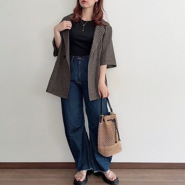 「色違いで３枚買った」「もうこれしか着れない」　ユニクロの『１５００円Tシャツ』が話題に