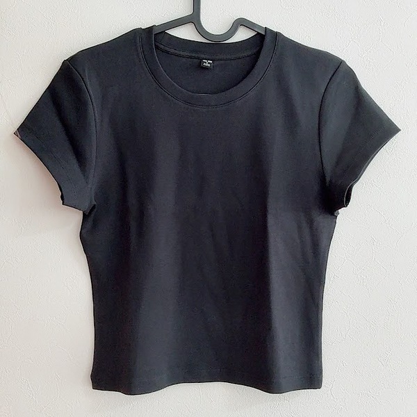 「色違いで３枚買った」「もうこれしか着れない」　ユニクロの『１５００円Tシャツ』が話題に