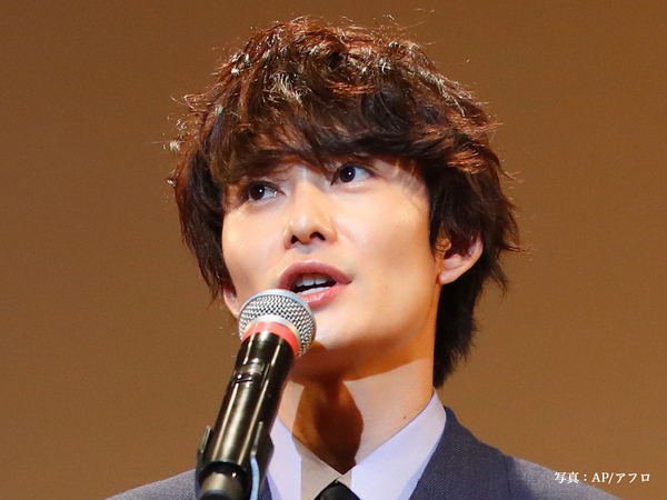 岡田将生に速水もこみちも！　貴重な『ヒゲ』ショットを披露した芸能人たち