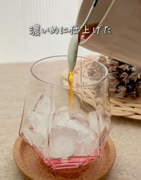 暑い日こそ飲みたい！　紅茶の楽しみ方に「真似する」「ハマりそう」