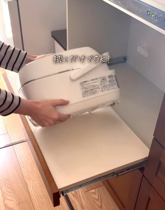 「炊飯器を横にしたら…」　見えた光景に「ゾッとした」「これはマズい」