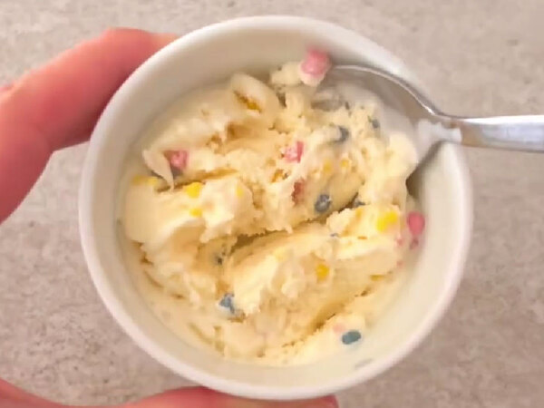 アイスに『セリア』の商品を混ぜて…　できたものに「最高じゃん」「夏はコレ！」