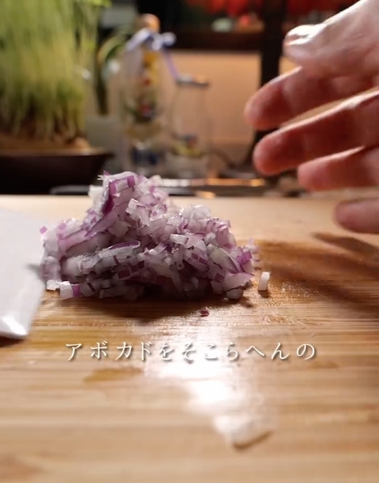 厚揚げをカリカリに焼いて…　まさかの組み合わせに「合いすぎ！」「クセになる」