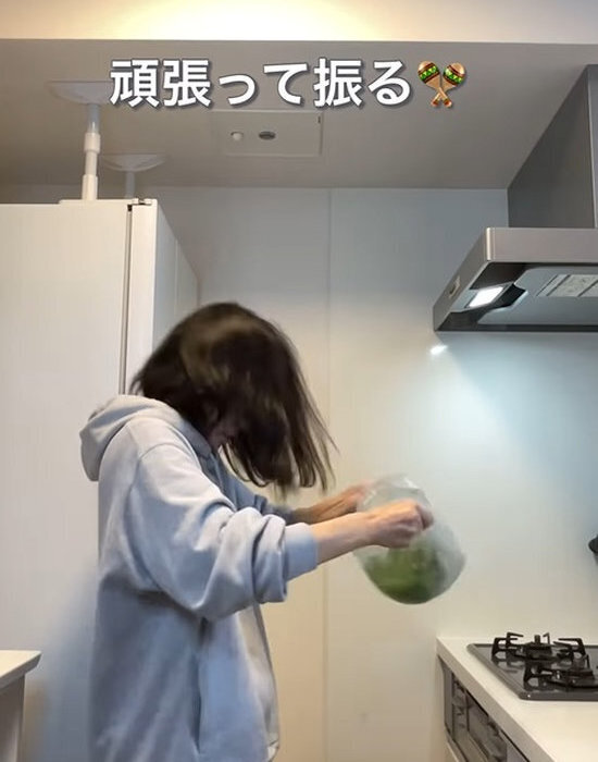 ブロッコリーをお湯につけたら…　出てきたものに「ゾッ」