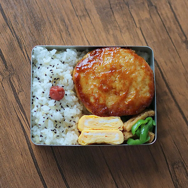 「ひき肉だけで作った」　弁当箱の中を見ると？「秀逸すぎる」「食べたい！」