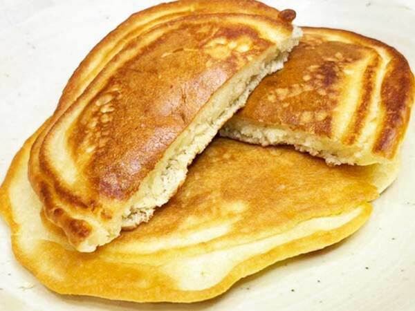 「モチモチ！」「牛乳いらず」　ホットケーキミックスに混ぜたのは…？