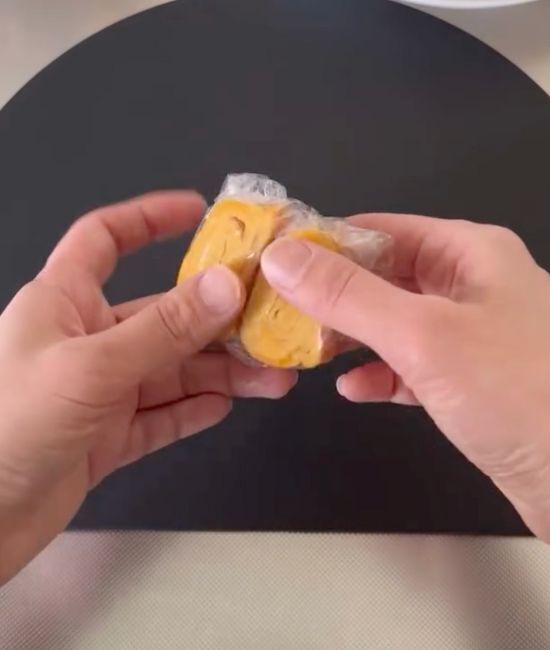 卵焼きに片栗粉を混ぜたら？　冷凍後の姿に「感動した」「もう戻れない」