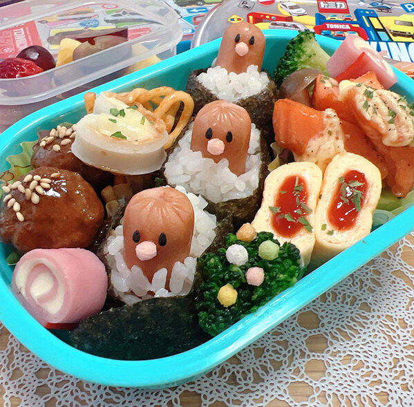 おにぎりにウインナーを刺したら…　作った弁当に「すごい」「真似します！」