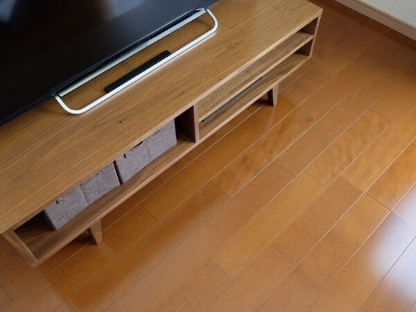 「収納はおまけだと思ってた」　テレビボード選びの注意点に「納得した」「やってしまってた」