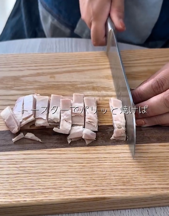 餃子の皮に塗って巻いて焼くだけ！　完成したひと皿に「センス良すぎ」「家飲みにいい」