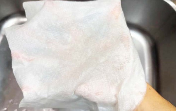 すぐに食べないパック寿司、冷蔵庫に入れる前に？　「シャリが硬くない！」