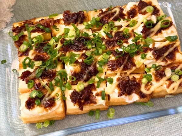 「子供がおかわり連発してる」　厚揚げクリームチーズ焼きが家族に大ウケ！