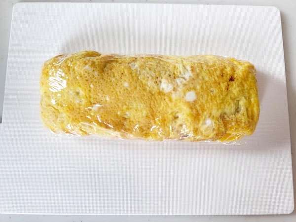 大葉２枚のせて焼くと…？　玉子焼きの断面に「家族から好評」「きれい！」