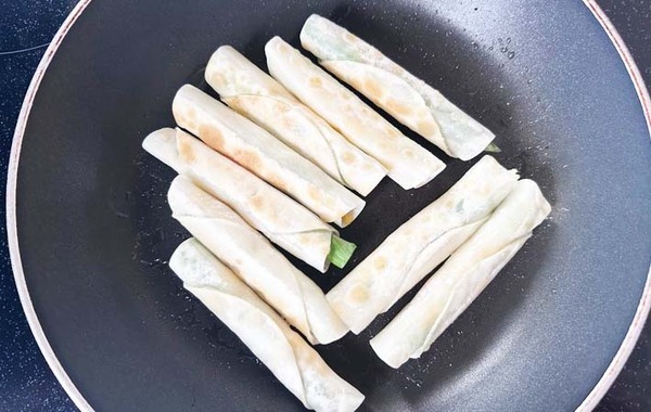 食べた子供が「もっと作って！」　余った餃子の皮で包んだのは…