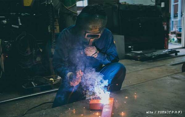 母親の『夏場コーデ』　見事な１枚に「爆笑した」「夏の風物詩」