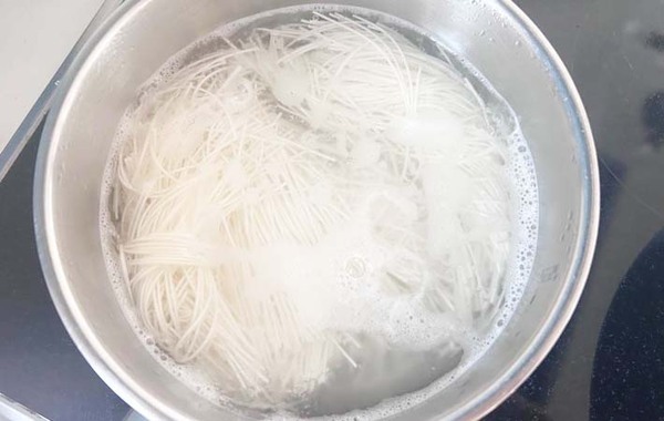 めんつゆは使わない！　そうめんの食べ方に、夫と子供が「これいいね！」