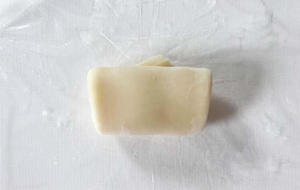 砂糖と餃子の皮だけで作る！　家族が驚いた『手作りおやつ』がこちら