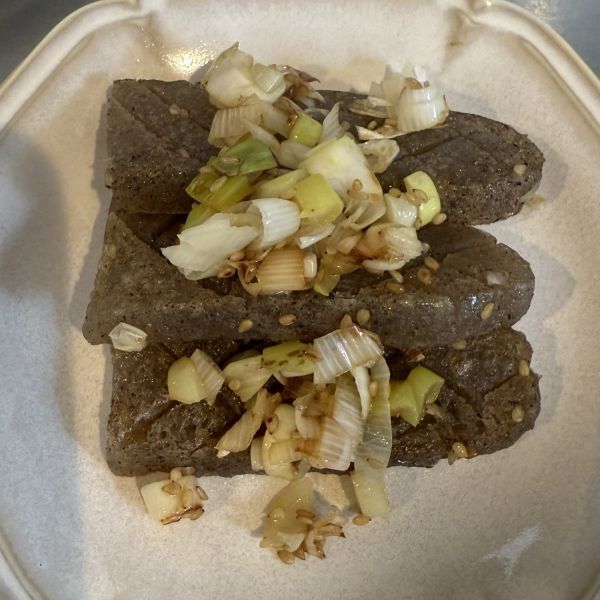 こんにゃくを冷凍すると？　思わぬ食感に「驚いた」「何度も作ってる」