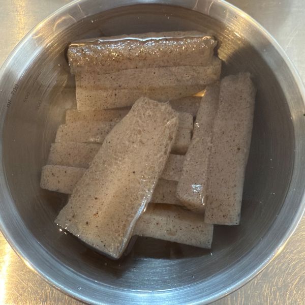 こんにゃくを冷凍すると？　思わぬ食感に「驚いた」「何度も作ってる」