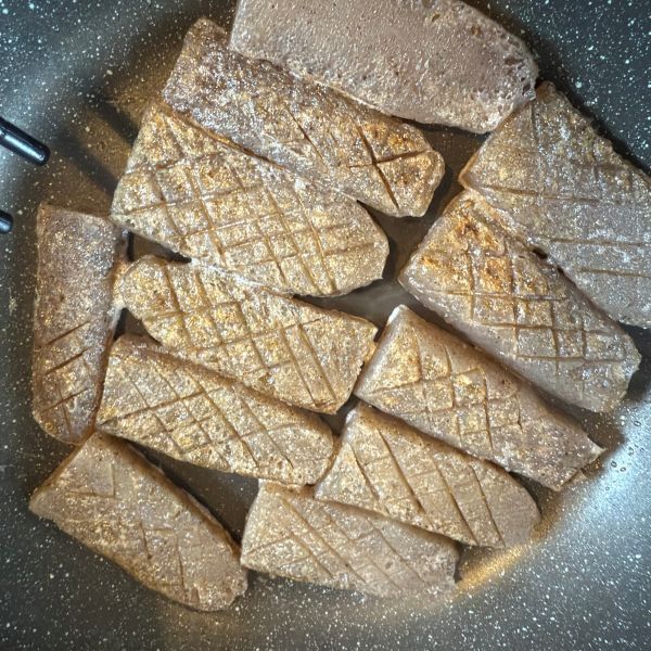 こんにゃくを冷凍すると？　思わぬ食感に「驚いた」「何度も作ってる」