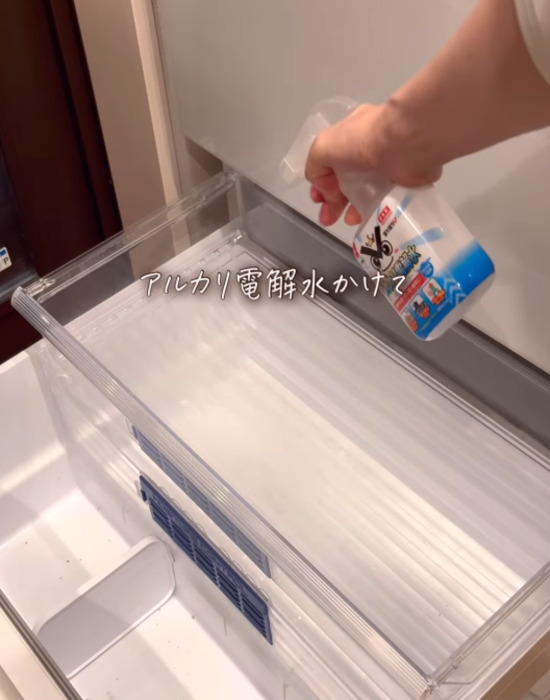「野菜室ってこんなに汚れてたの？」　５ステップ掃除に「スッキリした」「すぐ真似する」