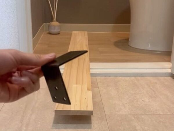 「壁に穴は開けてないんです」　驚きのDIY術に「こんな棚私も作りたい！」