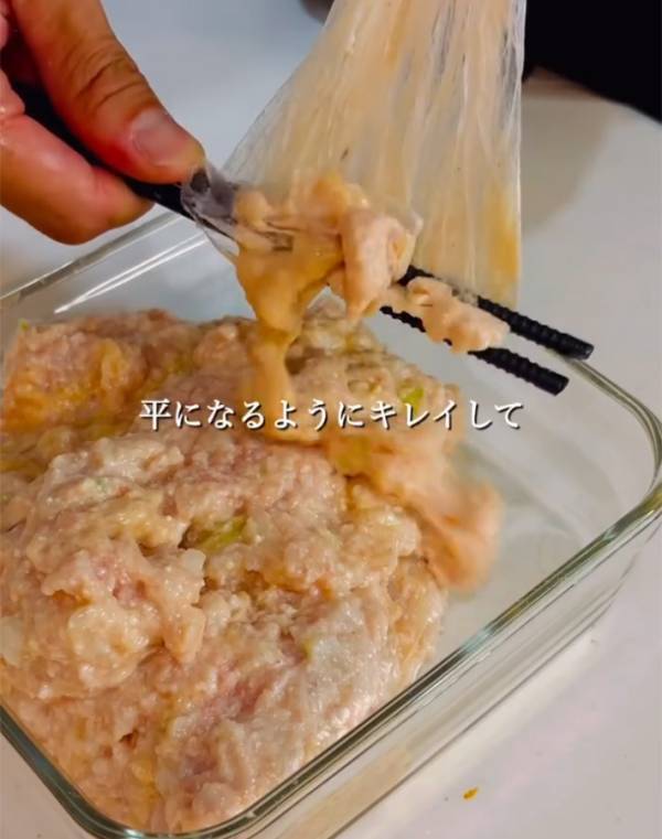 豆腐と肉を『ポリ袋』に入れて…　できたものに「とっても簡単」「今度やってみたい」
