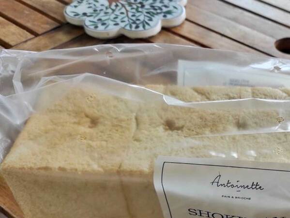 フランス在住の女性　ベーカリーショップで見たパンに「信じられない」「もっと広まって」